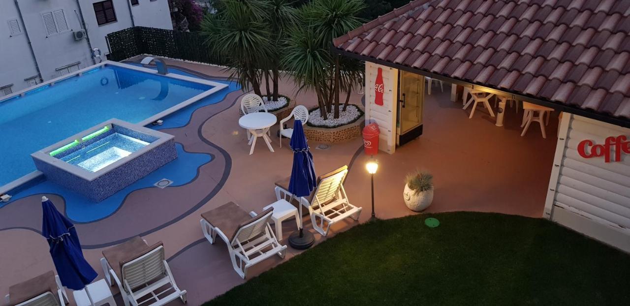 Apartmani Niksic Херцег-Новий Екстер'єр фото