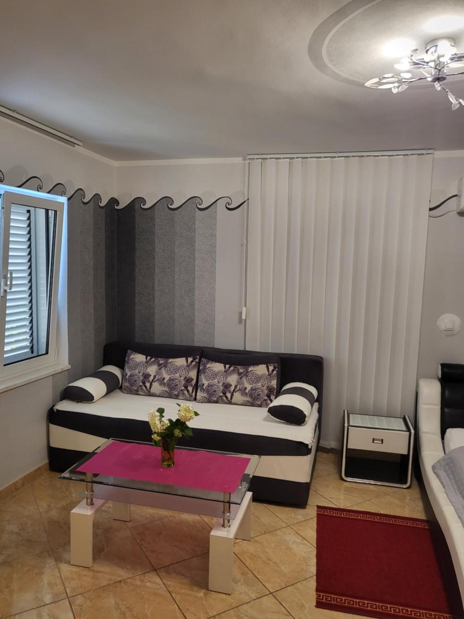Apartmani Niksic Херцег-Новий Номер фото